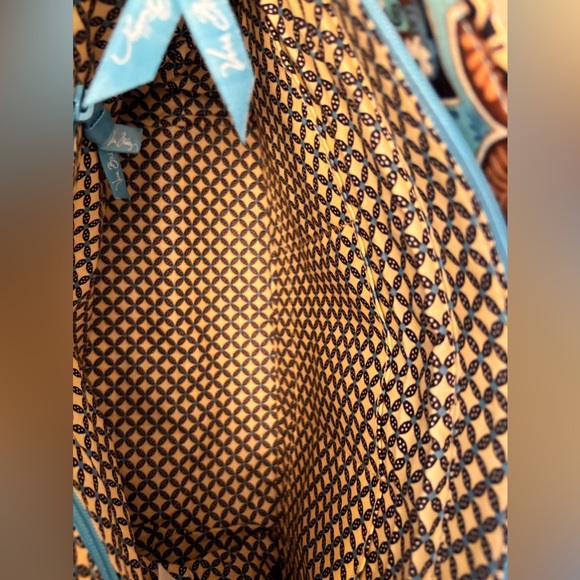 EUC VERA BRADLEY TOTE - Picture 7 of 11